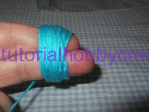 Tutorial mini cappellino con pon-pon portaconfetti (6)