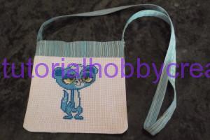 16  borsetta bimba con ricamo punto croce tutorial